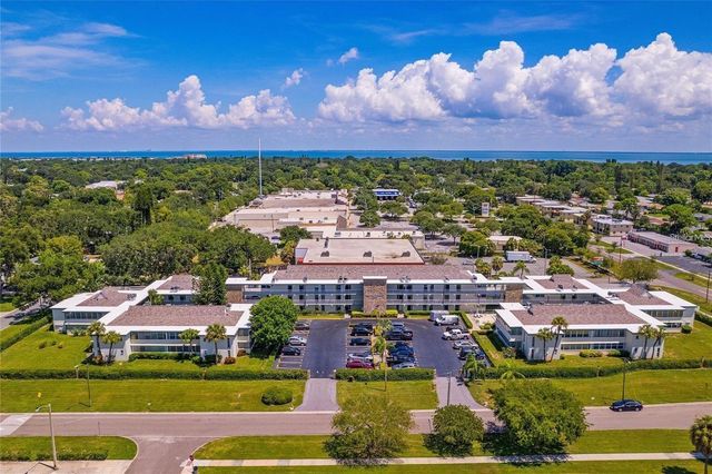 6100 12TH STREET S 313, St Petersburg, FL 33707