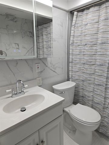 6100 12TH STREET S 313, St Petersburg, FL 33707