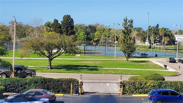 6100 12TH STREET S 313, St Petersburg, FL 33707