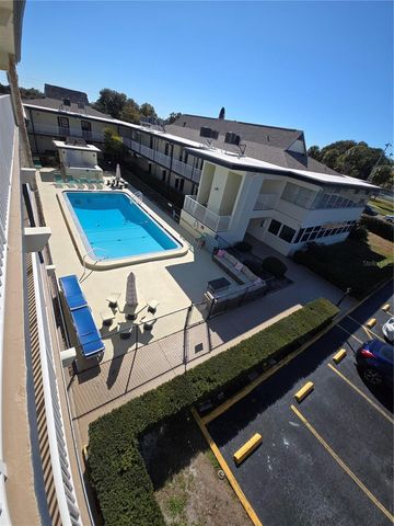 6100 12TH STREET S 313, St Petersburg, FL 33707