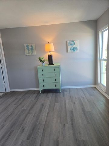 6100 12TH STREET S 313, St Petersburg, FL 33707