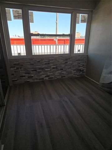 6100 12TH STREET S 313, St Petersburg, FL 33707