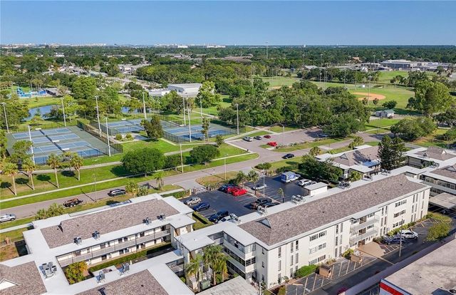 6100 12TH STREET S 313, St Petersburg, FL 33707