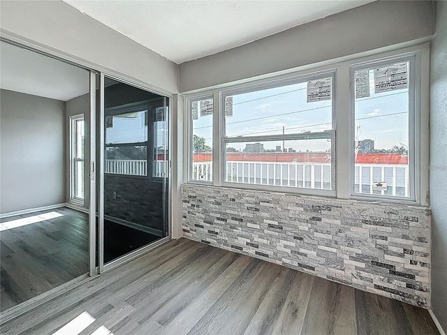 6100 12TH STREET S 313, St Petersburg, FL 33707