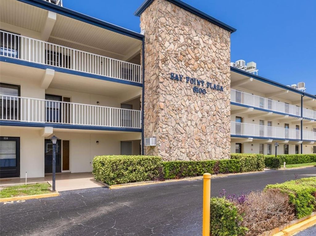 6100 12TH STREET S 313, St Petersburg, FL 33707