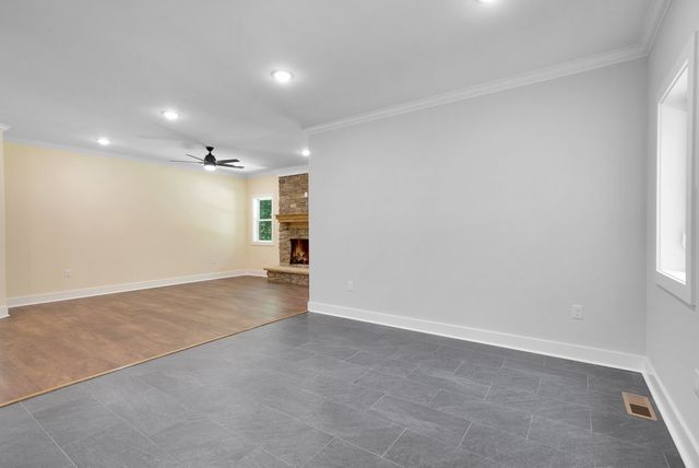 80 Mountain Laurel Lane, Monteagle, TN 37356