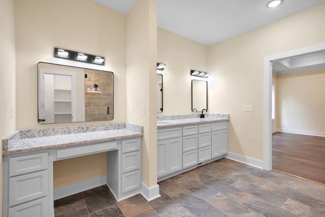 80 Mountain Laurel Lane, Monteagle, TN 37356