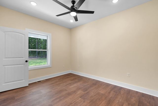 80 Mountain Laurel Lane, Monteagle, TN 37356