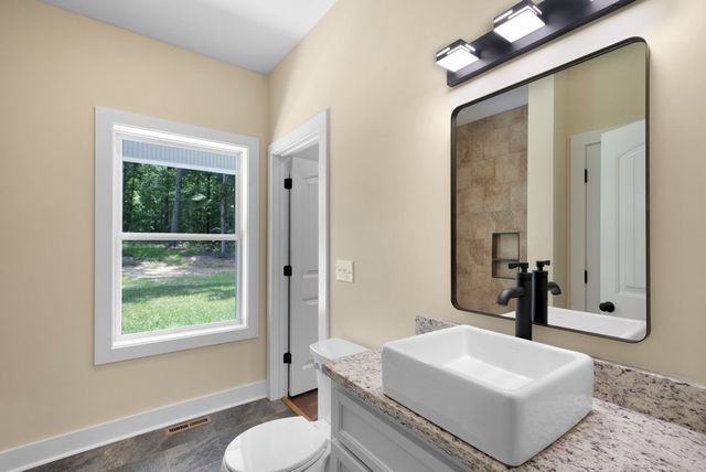 80 Mountain Laurel Lane, Monteagle, TN 37356