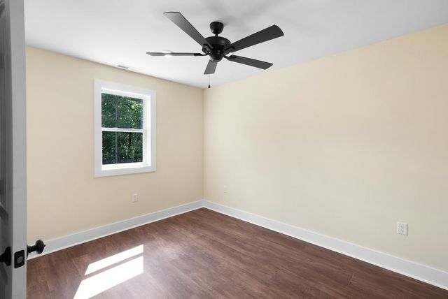 80 Mountain Laurel Lane, Monteagle, TN 37356