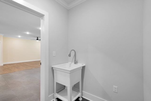 80 Mountain Laurel Lane, Monteagle, TN 37356