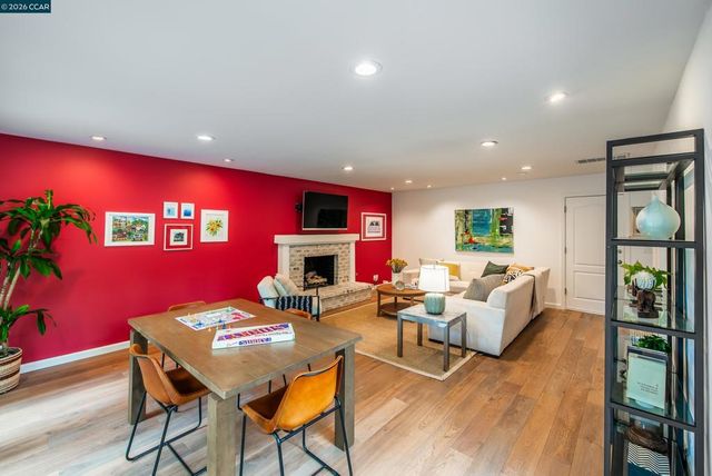 860 Paradise Ct, Lafayette, CA 94549