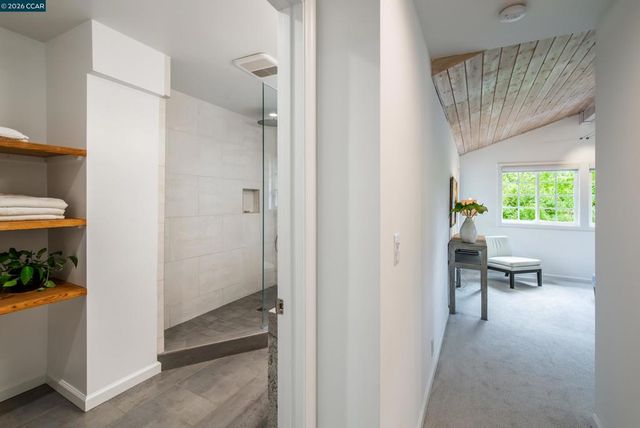 860 Paradise Ct, Lafayette, CA 94549