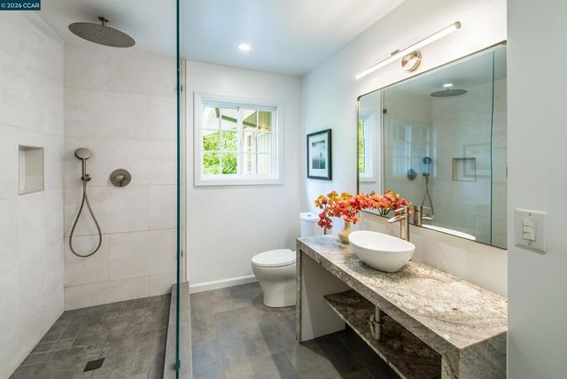 860 Paradise Ct, Lafayette, CA 94549