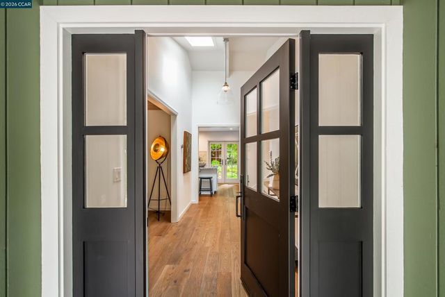 860 Paradise Ct, Lafayette, CA 94549