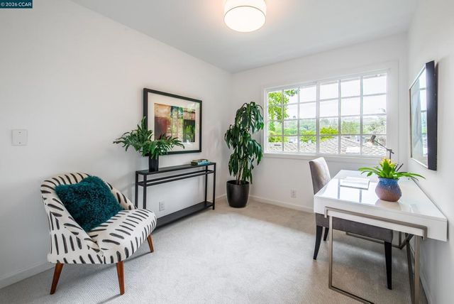 860 Paradise Ct, Lafayette, CA 94549