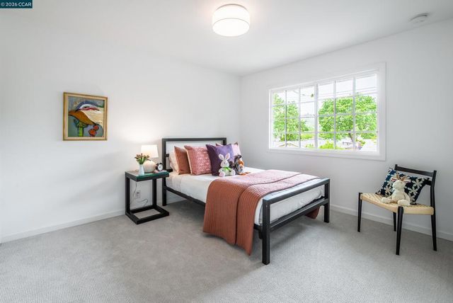 860 Paradise Ct, Lafayette, CA 94549