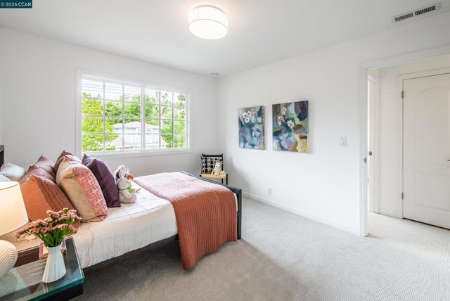 860 Paradise Ct, Lafayette, CA 94549