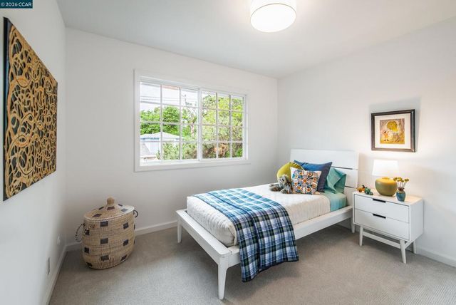 860 Paradise Ct, Lafayette, CA 94549