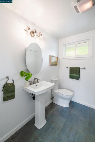 860 Paradise Ct, Lafayette, CA 94549