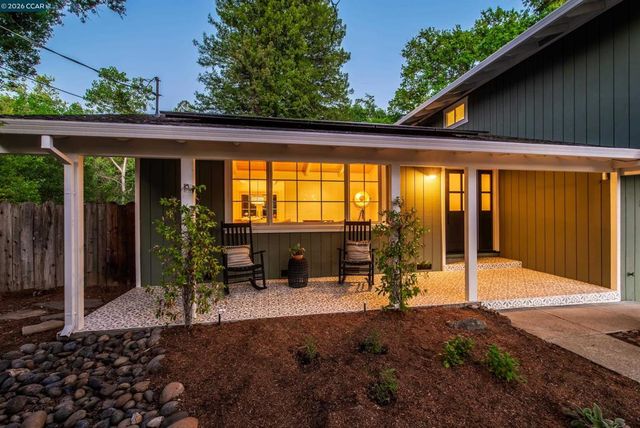 860 Paradise Ct, Lafayette, CA 94549