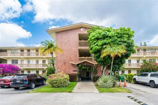 16801 NE 13th Ave 101, Miami, FL 33162