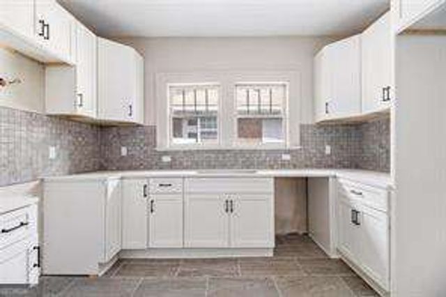 665 Lexington Avenue SW, Atlanta, GA 30310