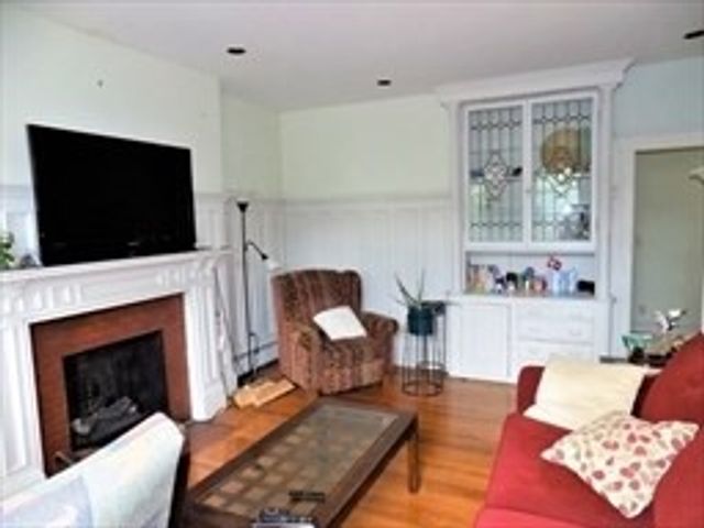 19 University Road 3, Brookline, MA 02445