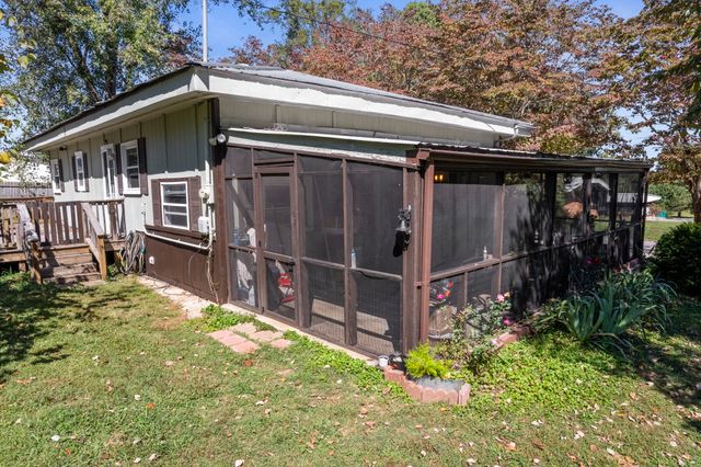 1506 Old Cowan Rd, Winchester, TN 37398