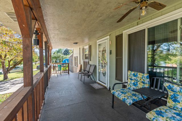 1506 Old Cowan Rd, Winchester, TN 37398