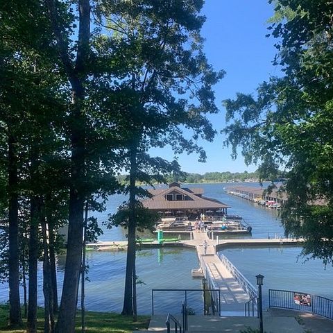 1506 Old Cowan Rd, Winchester, TN 37398