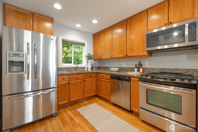 937 N 97th Street #A, Seattle, WA 98103