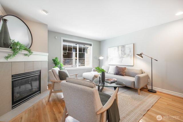 937 N 97th Street #A, Seattle, WA 98103