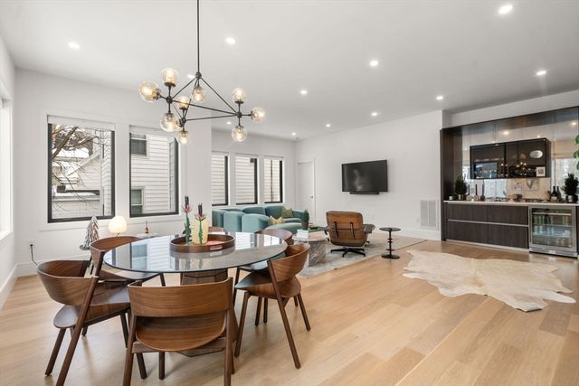 116 Thorndike St 1, Brookline, MA 02446