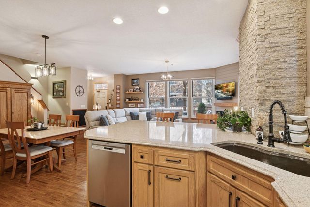 645 N 1st Street 125, Minneapolis, MN 55401