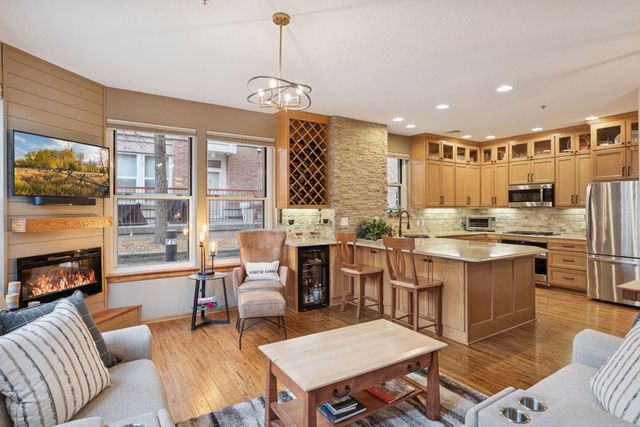 645 N 1st Street 125, Minneapolis, MN 55401