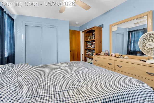 15110 Hanfor Avenue, Allen Park, MI 48101