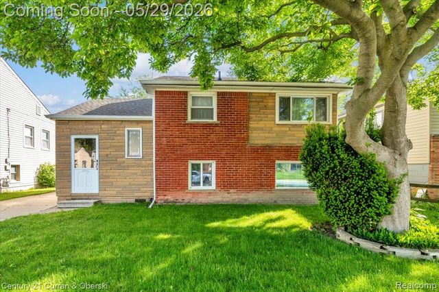 15110 Hanfor Avenue, Allen Park, MI 48101