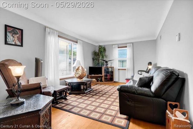15110 Hanfor Avenue, Allen Park, MI 48101