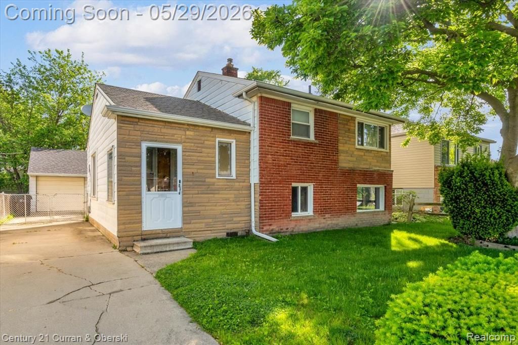 15110 Hanfor Avenue, Allen Park, MI 48101