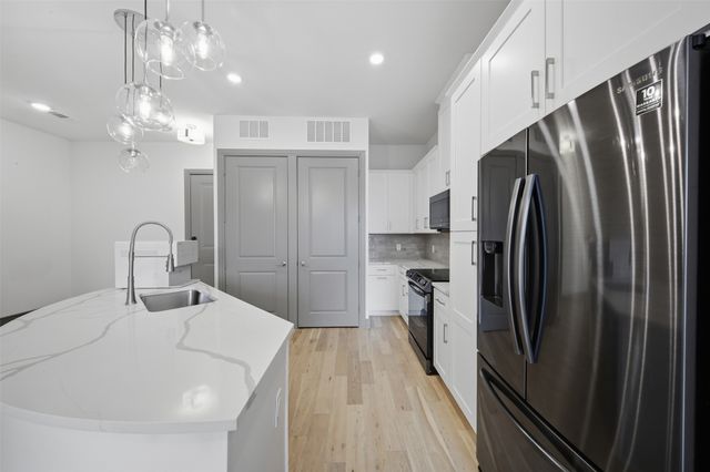 2700 Old Denton Road 4409, Carrollton, TX 75007