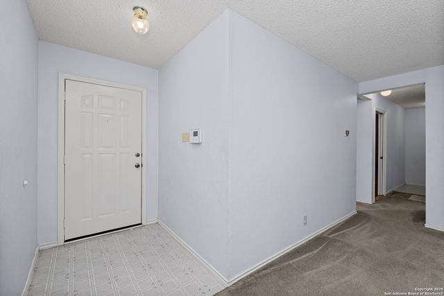 9245 Village Brown, San Antonio, TX 78250