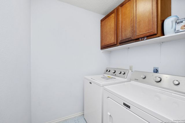 9245 Village Brown, San Antonio, TX 78250