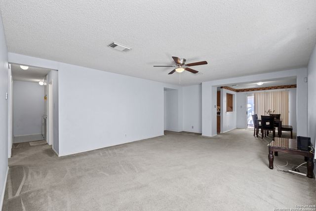 9245 Village Brown, San Antonio, TX 78250