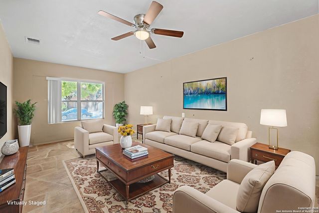 9245 Village Brown, San Antonio, TX 78250