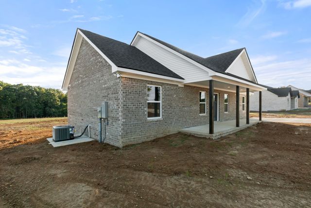 81 Dukes Park Rd, Summertown, TN 38483