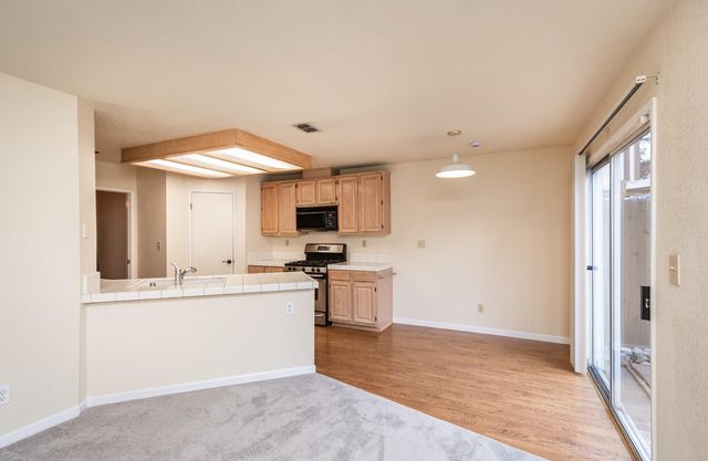 4533 Country Run Way, Antelope, CA 95843