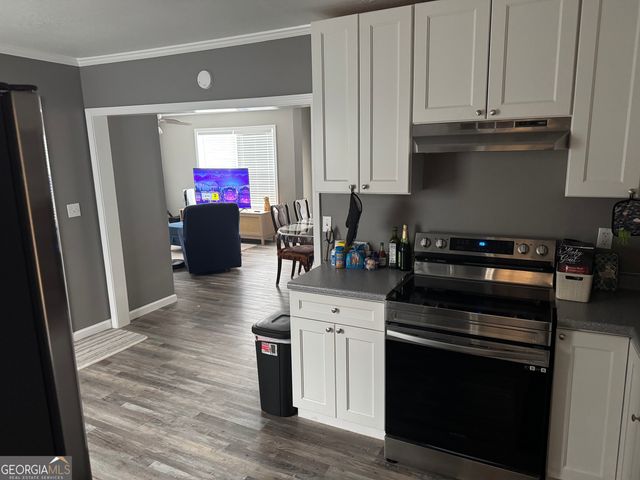 10 Grove Street, Hazlehurst, GA 31539