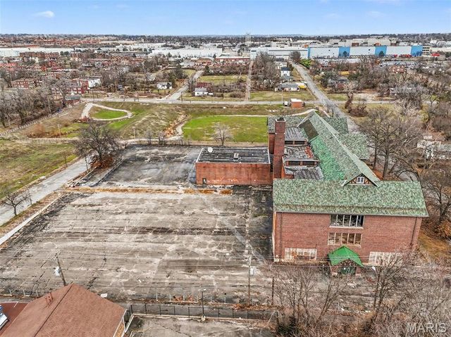 2931 Arlington Avenue, St Louis, MO 63120