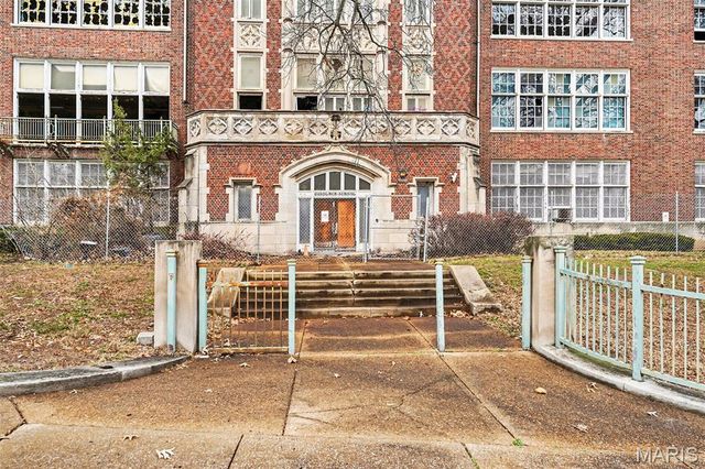 2931 Arlington Avenue, St Louis, MO 63120